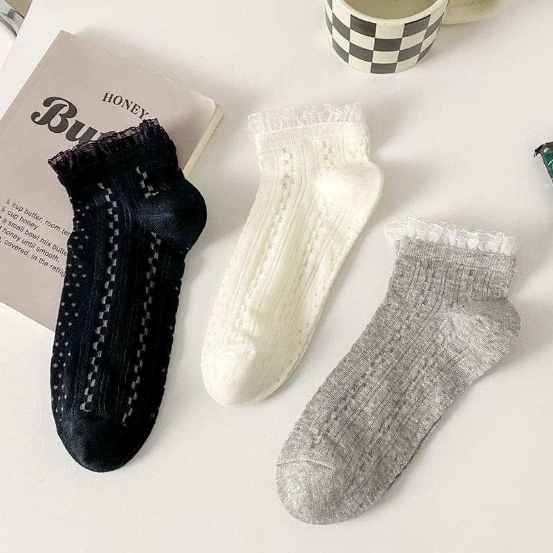 Ruffle Trimmed Socks