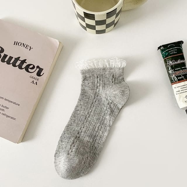 Ruffle Trimmed Socks - Gray / One Size