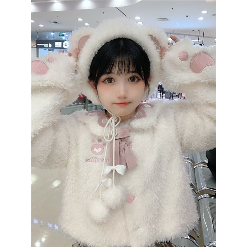 S/M Kawaii White Bear Furry Coat MM2281