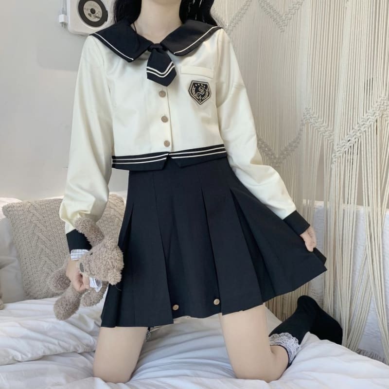 Sailor Collar Shirt / Pleated Skirt