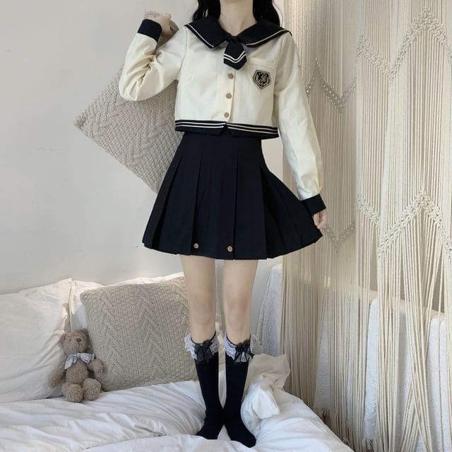 Sailor Collar Shirt / Pleated Skirt - Skirt - Black / S