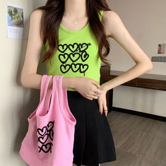 Scoop Neck Heart Print Crop Knit Tank Top