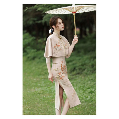 Set: 3/4-Sleeve Floral Midi Qipao + Capelet