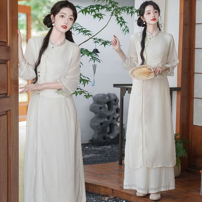 Set: 3/4-Sleeve Flower Embroidered Midi Hanfu Dress + Plain