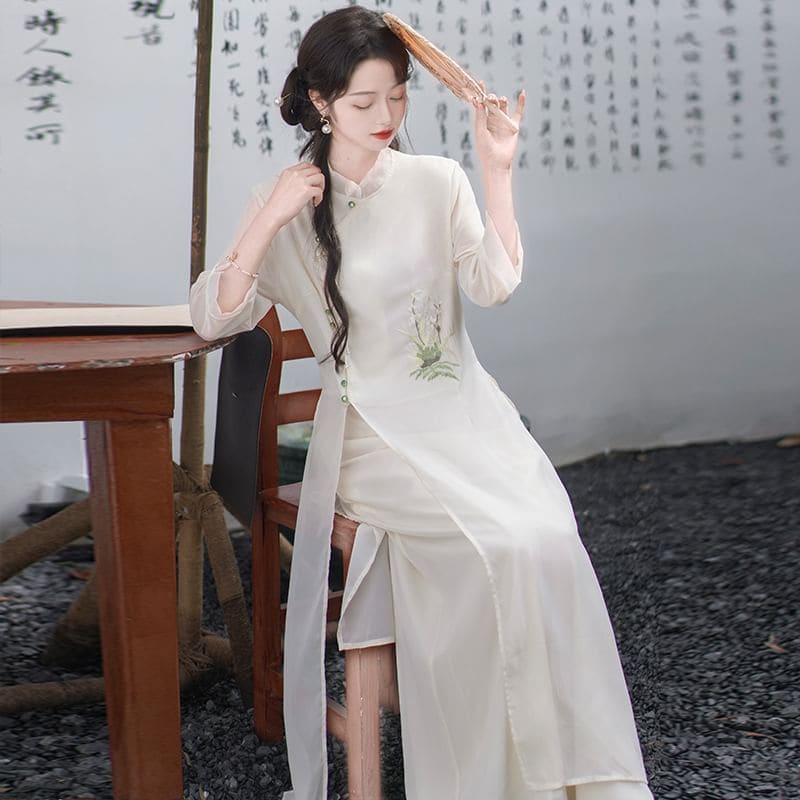 Set: 3/4-Sleeve Flower Embroidered Midi Hanfu Dress + Plain