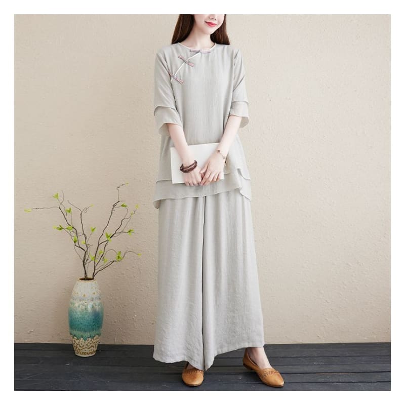 Set: 3/4-Sleeve Plain Frog Buttoned Cheongsam Top + High