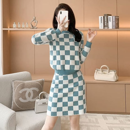 Set: Crew Neck Checkerboard Sweater + High Waist Mini