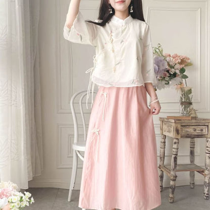 Set: Elbow-Sleeve Flower Embroidered Blouse + High Waist