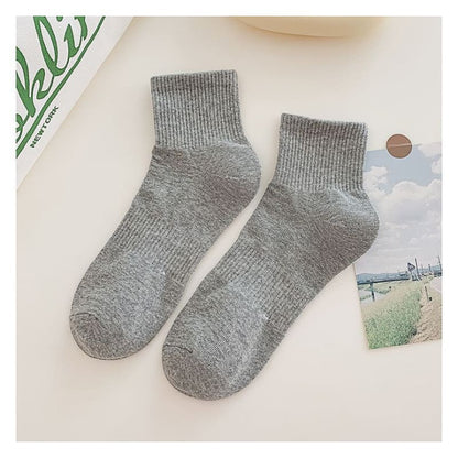 Set of 3 Pairs: Plain Ribbed Socks