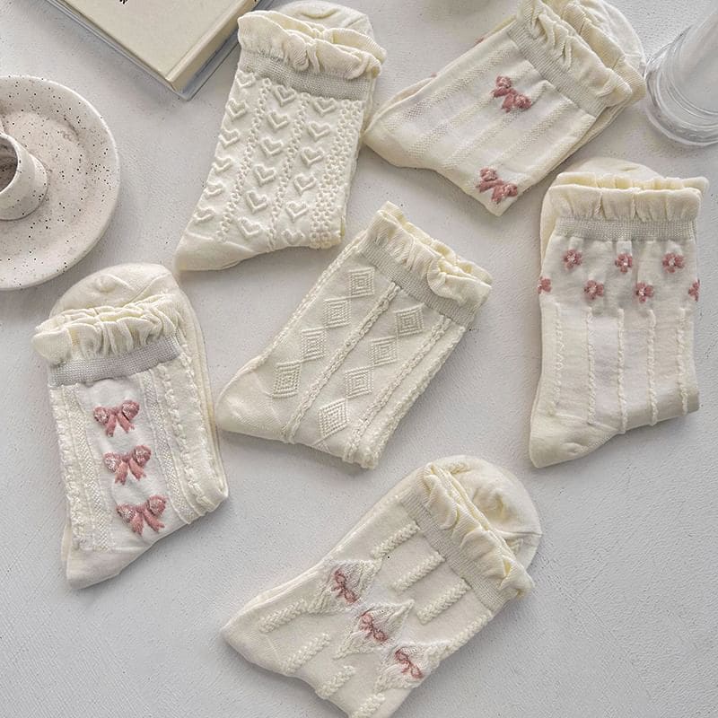 Set of 3 Pairs: Plain Ruffle Trim Socks