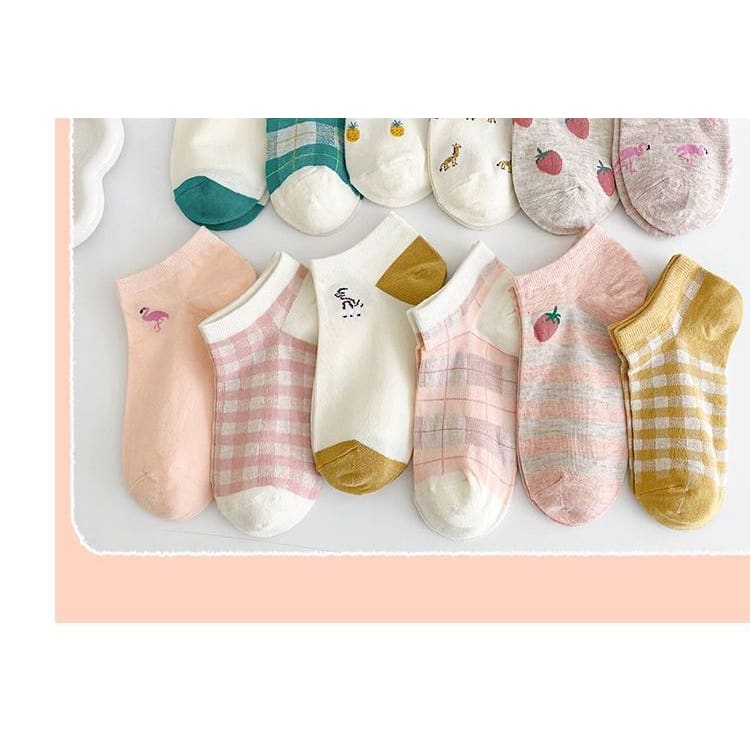 Set Of 6 Pairs: Jacquard Socks