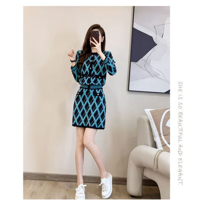 Set: Patterned Sweater + High Waist Knit Mini Straight Skirt