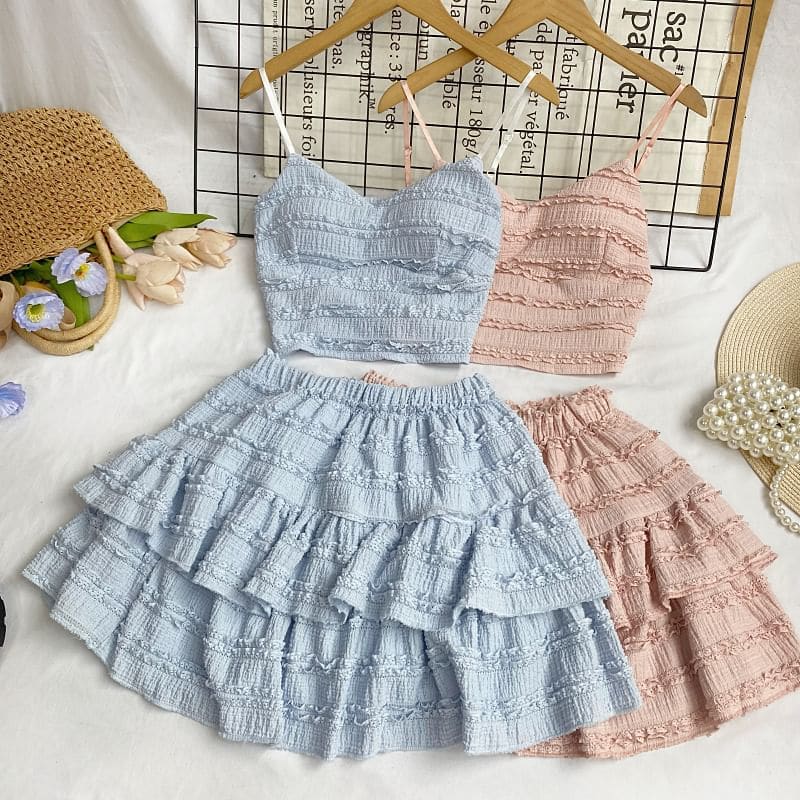 Set: Plain Lace Crop Cami Top + Elastic Waist Tiered Mini