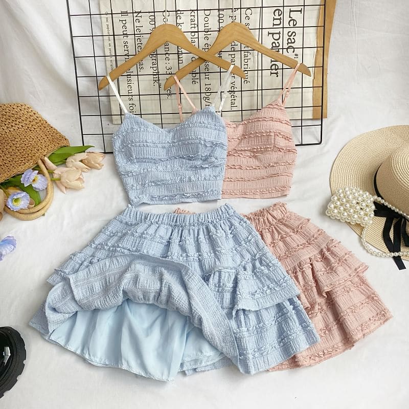 Set: Plain Lace Crop Cami Top + Elastic Waist Tiered Mini