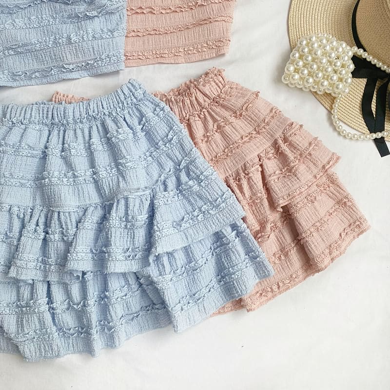 Set: Plain Lace Crop Cami Top + Elastic Waist Tiered Mini