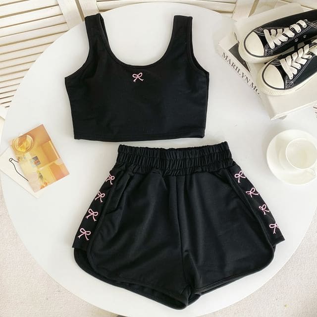 Set: Scoop Neck Bow Embroidered Padded Crop Tank Top