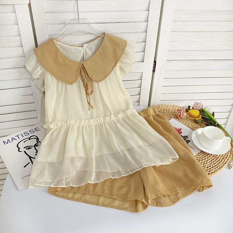 Set: Short-Sleeve Collared Two Tone Flowy Top + Mid Rise