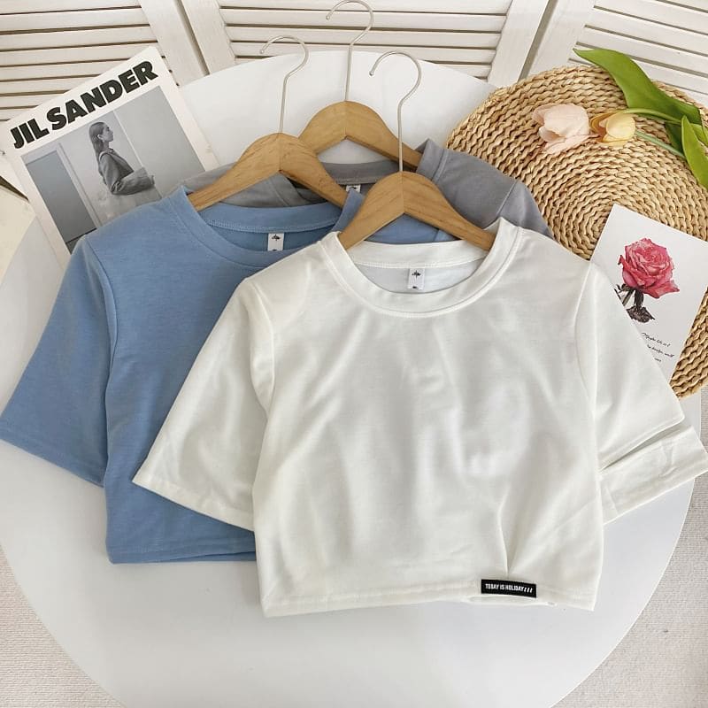 Set: Short-Sleeve Round Neck Plain Cutout Tee + Elastic