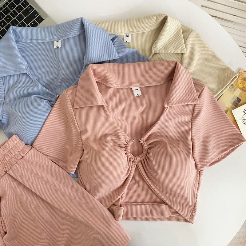 Set: Short-Sleeve V-Neck Plain Crop Polo Shirt + Elastic