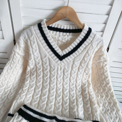 Set: V-Neck Contrast Trim Cable Knit Sweater + High Waist