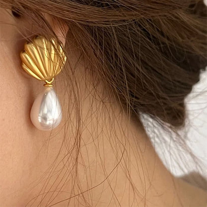 Shell Pearl Drop Earrings - Standart / Gold - earrings