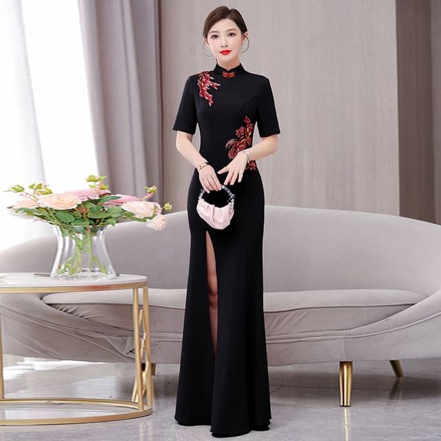 Short-Sleeve Band Collar Flower Slit Qipao - Black / M