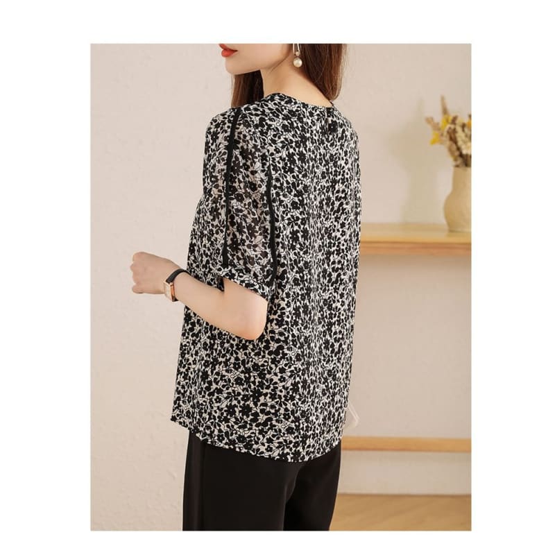 Short Sleeve Crew Neck Floral Print Blouse Egirldoll