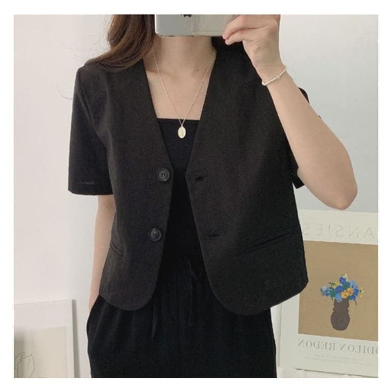 Short-Sleeve Linen Blazer