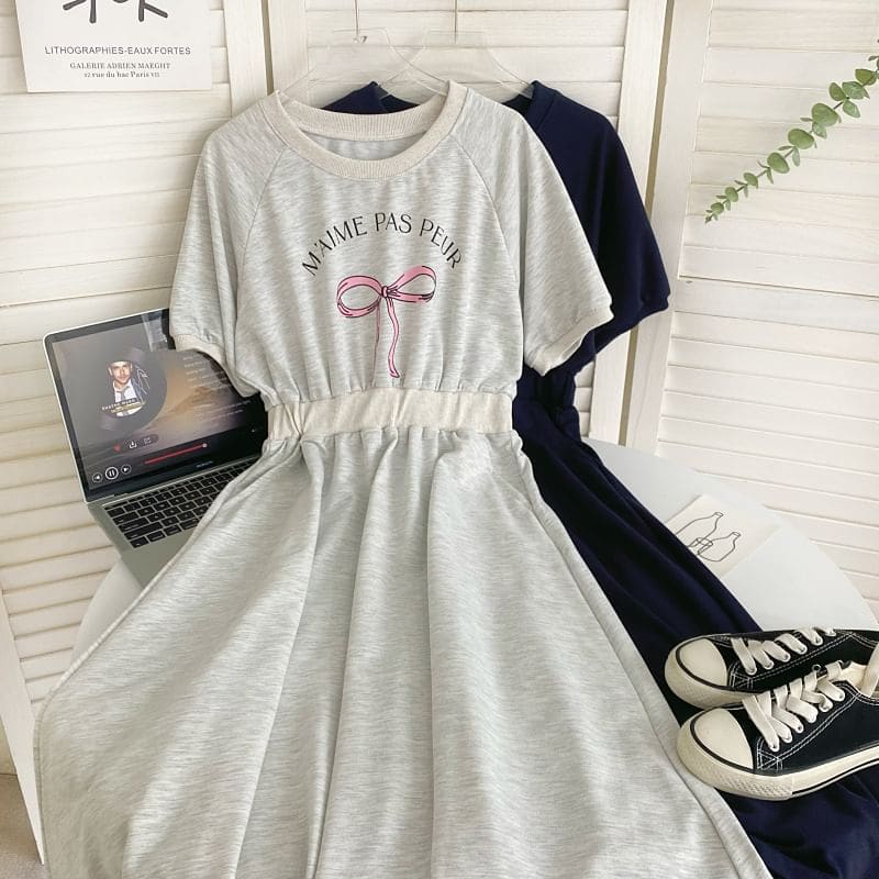 Short-Sleeve Round Neck Bow Print Midi A-Line T-Shirt Dress