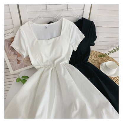 Short-Sleeve Square-Neck Plain A-Line Dress