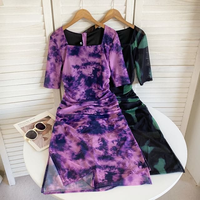 Short-Sleeve Square Neck Tie Dye Ruched Slit Midi Sheath