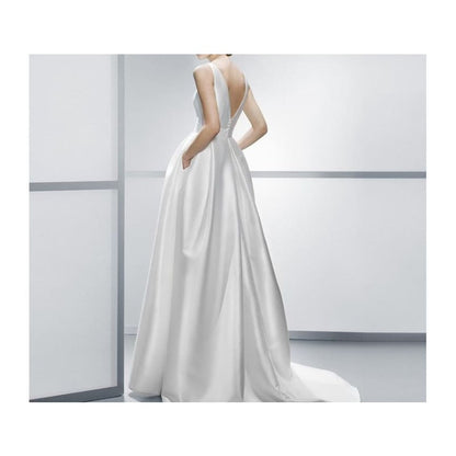 Sleeveless Boat Neck Plain Satin A-Line Wedding Gown