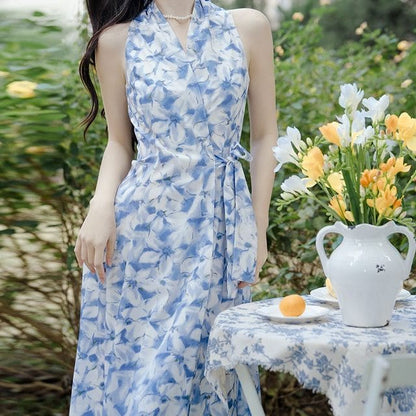 Sleeveless Halter Floral Midi - Light Blue / S