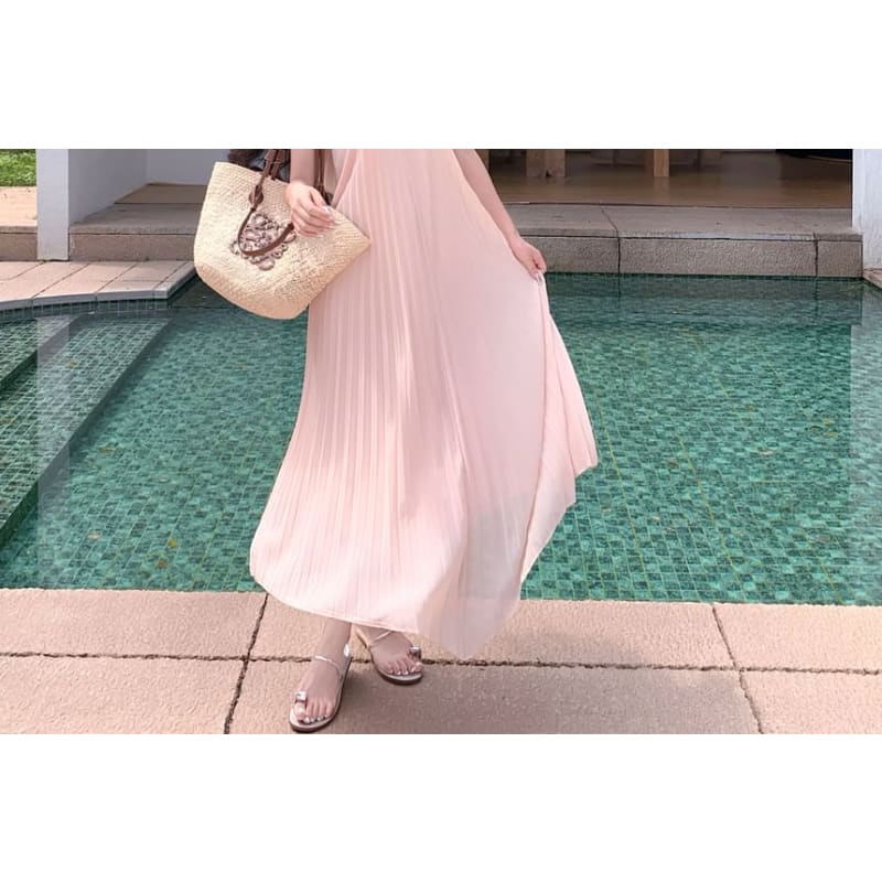 Sleeveless Halter Plain Accordion Pleated Midi