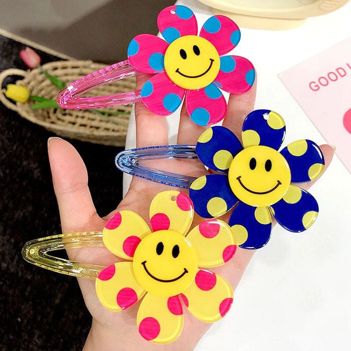 Smile Pretty Flowers Hair Clip - Other