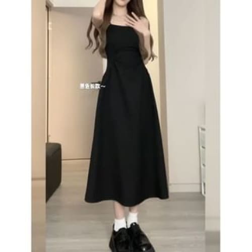 Spaghetti Strap Plain Shirred - Long Edition - Black / S