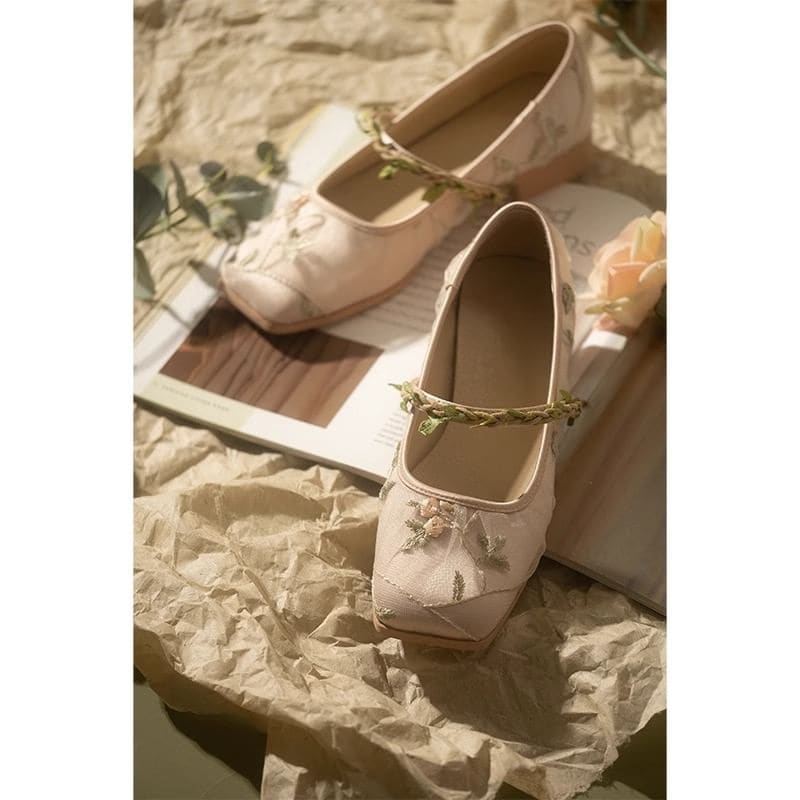 Square-Toe Floral Embroidered Mary Jane Shoes