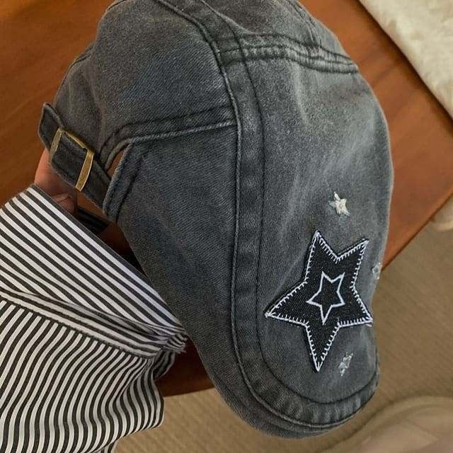 Star Applique Flat Cap - Charcoal Gray / One Size