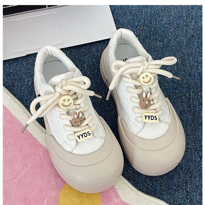 Star Applique Smiley Face Platform Sneakers