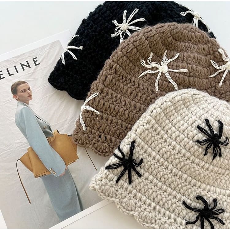 Star Knit Hat