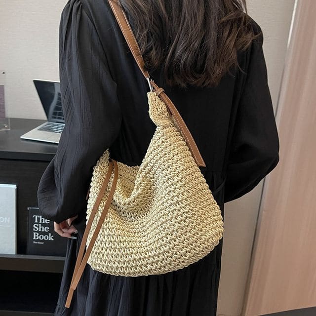 Straw Bucket Bag