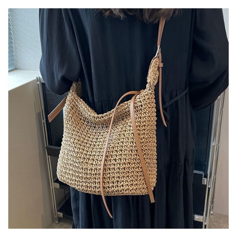 Straw Bucket Bag