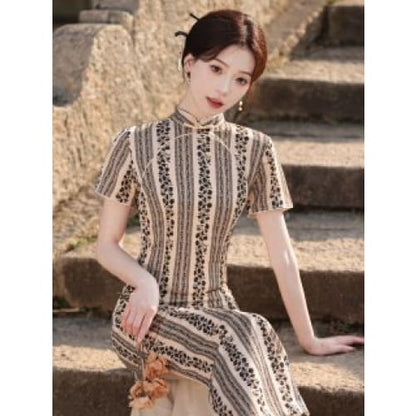 Stripe Flora Short Sleeve Long Cheongsam - Female Hanfu