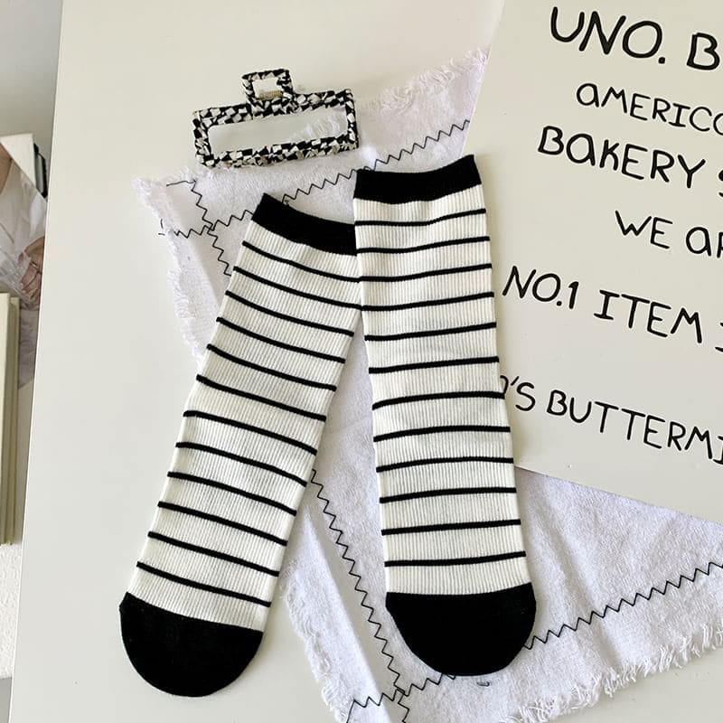 Striped Socks / Plain Socks / Contrast Trim Socks - Socks