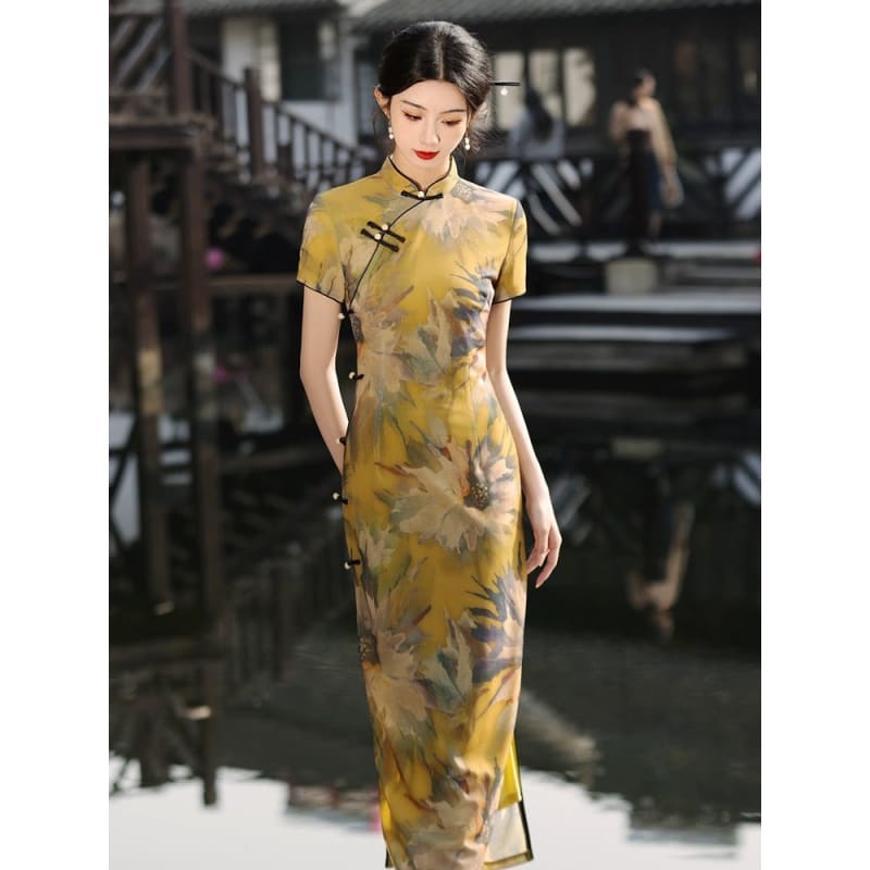 Sunflower Short Sleeve Long Cheongsam - Female Hanfu