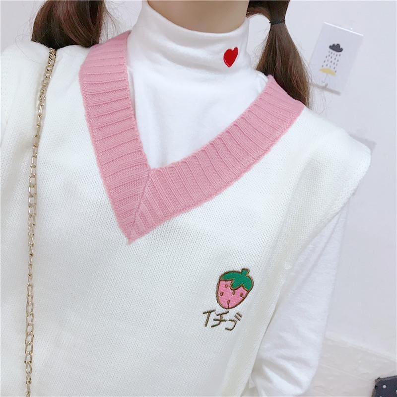 Sweet Knitted Vest Embroidery Peach Strawberry Sweater