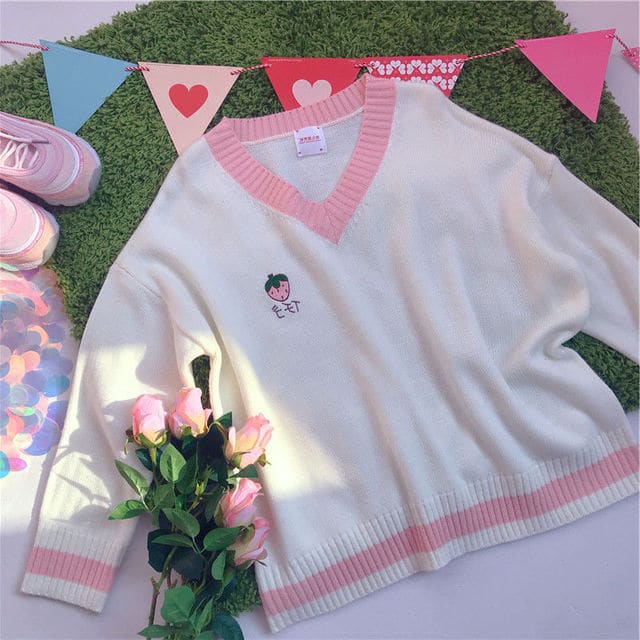 Sweet Knitted Vest Embroidery Peach Strawberry Sweater