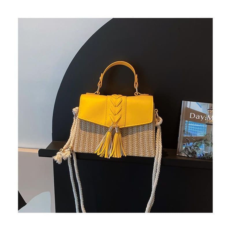 Tassel Detail Straw Flap Crossbody Bag