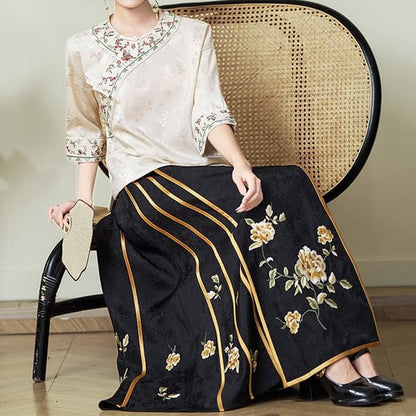 Traditional Chinese 3/4-Sleeve Crew Neck Floral Embroidered