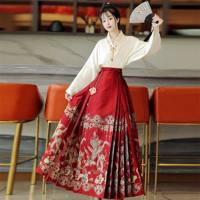 Traditional Chinese Long - Set - Shirt & Skirt - Red / S